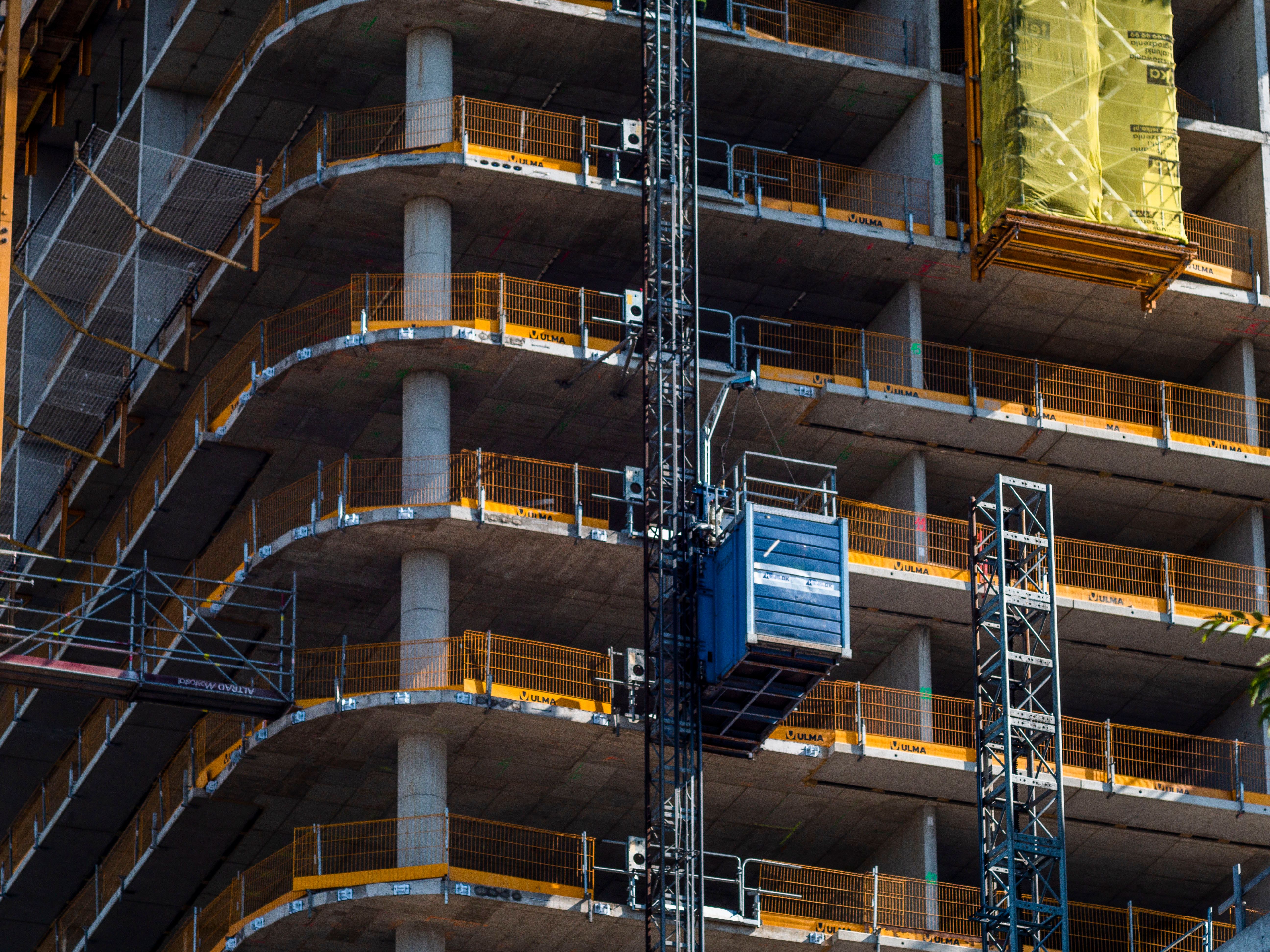Construction Hoist